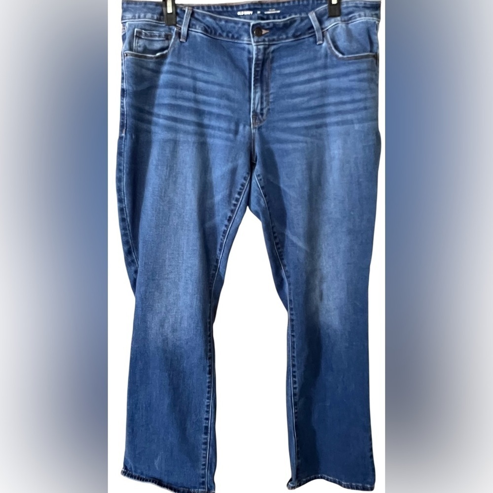 Old Navy Women's Kicker Bootcut Blue Jeans - Picture 2 of 4